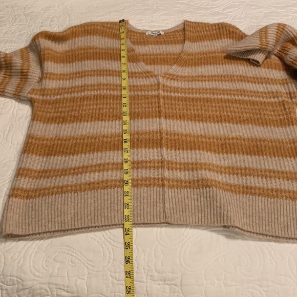 Madewell Space-Dyed Staley V-Neck Pullover Sweater, Size L - Picture 8 of 11